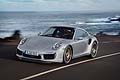 Porsche 911 Turbo S supersportiva, raggiunge una velocità max di 318 km/h