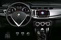 Le unità offrono i propulsori 1.4 MultiAir TurboBenzina da 150 CV, e i turbodiesel 1.6 JTDM 120 CV, 2.0 JTDM 150 CV e 2.0 JTDM 175 CV, con cambio automatico Alfa TCT. 