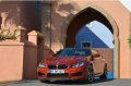 La BMW M6 Coupé è dotata di un tetto a peso alleggerito dalla forma dinamica, realizzato in materiale sintetico rinforzato con fibra di carbonio..
