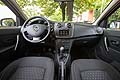 Si parte dagli 8.900 euro della versione Ambiance abbinata al motore 1.2 75 CV (10.050 euro nella versione Laureate) fino ai 12.050 euro dell’allestimento top di gamma Laureate 1.5 dCi 90 cv 11.250 euro nella versione Ambiance). 