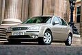 La popolarità crescente rende Mondeo parte del lessico britannico, dove viene coniata l’espressione le Mondeo Man.