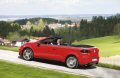 La Cabriolet è inoltre equipaggiata di serie con un differenziale a bloccaggio elettronico trasversale (XDS) che migliora la dinamica e la sicurezza nelle accelerazioni in curva.