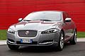 Novità in arrivo sulla berlina di lusso Jaguar XF, che nella versione MY 2014 presenta interessanti miglioramenti.