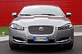 Per il mercato italiano, sarà disponibile una versione Limited Edition della XF 2.2D da 163 CV, equipaggiata con Bluetooth, cerchi da 18 pollici e sensori di parcheggio posteriori, al prezzo di 40.850,00 euro.