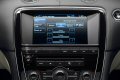 Anche il sistema Jaguar touchscreen di infotainment, integrato nella XF e nella XJ, nel MY 2013, è stato aggiornato. 