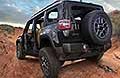 Scopri Jeep Recon, il SUV 100% elettrico ispirato alla leggendaria Wrangler. Con trazione integrale ed opzioni open-air, questo modello EV ridefinisce il fuoristrada sostenibile. Perfetto per chi cerca avventura, comfort e zero emissioni