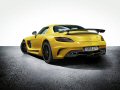 Il retro della SLS AMG Coupé Black Series vanta lo stesso look muscoloso del frontale con i due terminali cromati doppi a sezione quadrata che ne sottolineano la potenza.