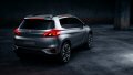 Per quanto riguarda l’unità in dotazione sulla Peugeot Urban Crossover Concept si parla di un motore a benzina 1.2 THP a tre cilindri da 110 CV e 190 Nm di coppia massima, abbinato al propulsore elettrico da 37 CV.