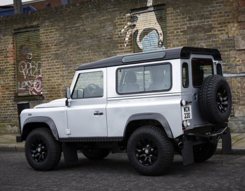 Land Rover Defender Limited Edition 2011