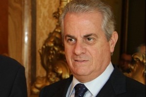 Auto: meno incentivi, più innovazione e ricerca