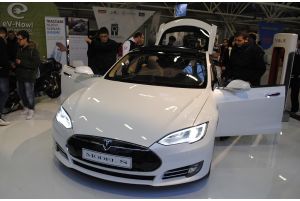 Pagare meno un auto elettrica o ibrida? Ora è possibile Pagare meno un auto elettrica o ibrida? Ora è possibile