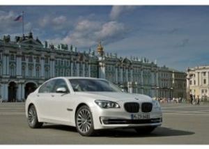 Nuova BMW Serie 7, molte le novità