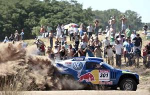 Dakar: Al-Attiyah accorcia su Sainz Dakar: Al-Attiyah accorcia su Sainz