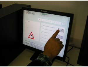 Patente: denunciati finti analfabeti per non sostenere l´esame di teoria