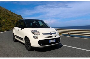Fiat 500L: anteprima della vettura nelle concessionarie italiane Fiat 500L: anteprima della vettura nelle concessionarie italiane