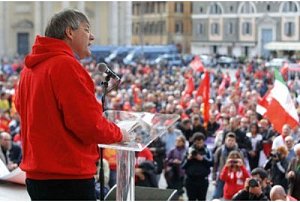 Sciopero FIOM: le tute blu manifestano a Piazza del Popolo