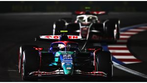 Nel Gran Premio di Las Vegas doppietta Mercedes, trionfo Russell Nel Gran Premio di Las Vegas doppietta Mercedes, trionfo Russell