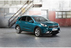 Kia Niro Hybrid: tre versioni per il mercato Kia Niro Hybrid: tre versioni per il mercato