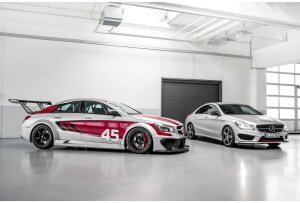 Mercedes CLA 45 AMG Racing Series, una racing car per Francoforte Mercedes CLA 45 AMG Racing Series, una racing car per Francoforte