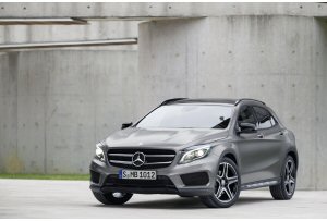 Mercedes GLA, a Francoforte sfila il nuovo Suv della gamma tedesca Mercedes GLA, a Francoforte sfila il nuovo Suv della gamma tedesca