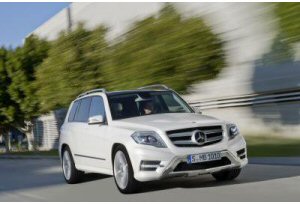 Mercedes GLK, il suv tedesco cambia pelle