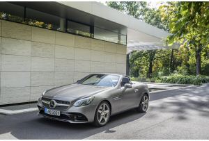 Mercedes SLC: la roadster della Stella cambia nome ma non identità