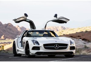 Mercedes-Benz SLS AMG Coupé Black Series, per una guida oltre ogni limite