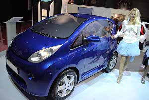 Acquisizione Pininfarina: si delle banche a Bollorè Acquisizione Pininfarina: si delle banche a Bollorè