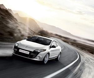 Renault, nuovo allestimento per Mégane e Laguna Coupé