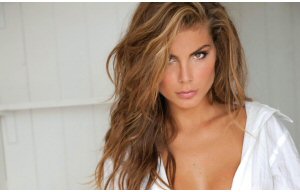 Nina Senicar: al Motor Show una madrina d´eccezione