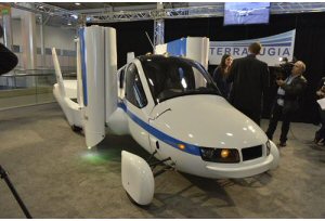 Terrafugia Transition Flying Car, a New York il sogno della macchina volante Terrafugia Transition Flying Car, a New York il sogno della macchina volante