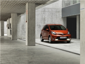 Toyota Aygo e Peugeot 107: i modelli 2012 Toyota Aygo e Peugeot 107: i modelli 2012