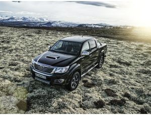 Toyota Hilux, ora c’è il top di gamma Invincible X