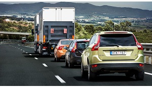 Volvo testa “Sartre”, la guida in auto senza conducente