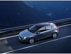 Volvo V40, da settembre sulle strade italiane Volvo V40, da settembre sulle strade italiane