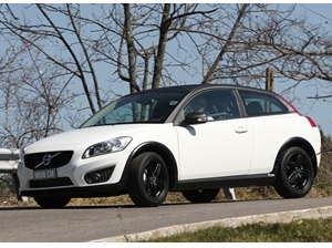 Volvo C30 Black Design, edizione speciale per l´Italia Volvo C30 Black Design, edizione speciale per l´Italia
