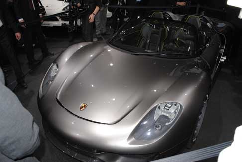 Porsche 918 Spyder Concept