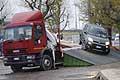Fiat Panda 4x4 salalita sul camion dpve si vede nella disceca lo stacco della ruota posteriore abbastanza vistosa