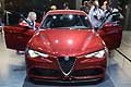 Alfa Romeo Giulia Quadrifoglio Verde le prestazioni sono eccellenti: velocità max di 307 km/h, accelerazione da 0 a 100 km/h in appena 3,9 s e una coppia massima di 600 Nm