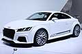 Audi TT quattro gli interni sono dotati di unica unità digitale centrale della strumentazione multifunzione e del monitor MMI denominato Audi virtual cockpit
