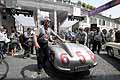 Mercedes-Benz 300 SLR con pilota Mika Häkkinen