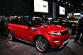 Land Rover Evoque rossa metalizzato al Salone Intenazionale dell´Automobile di New York
