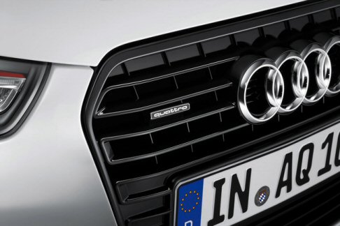 Audi - Completano l’equipaggiamento dedicato all’infotainment l’hi-fi Bose sound system da 465 watt con 14 altoparlanti e woofer e il sistema Audi Connect con Bluetooth. width=