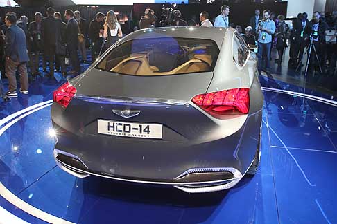 Hyundai HCD-14 Genesis Coupè Concept