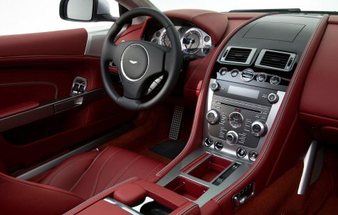 Aston Martin DB9 2013