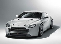 Aston Martin V8 Vantage GT4 2011