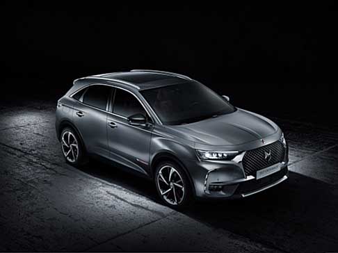 DS Automobiles 7 Crossback La Première