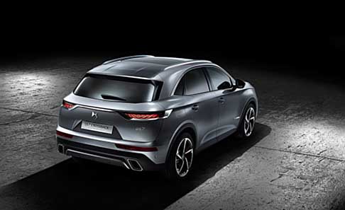 DS Automobiles 7 Crossback La Première