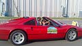 Ferrari 328 GTS del 1986 al Rally di un Weekend di Fine Estate gara di regolarità