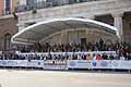 Tribuna d´onore difrante al'area paddock in piazza Prefettura a Bari